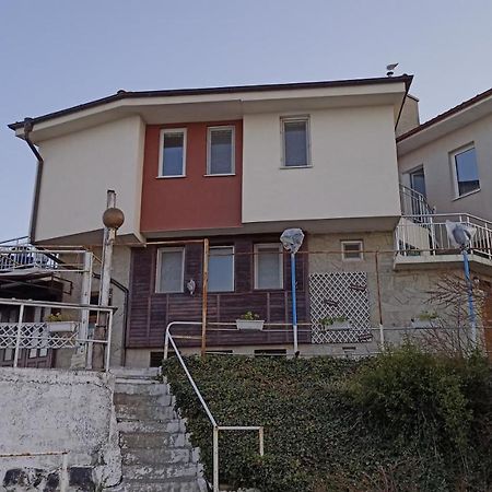 Nikolovi Home Apartments Ahyolu Dış mekan fotoğraf