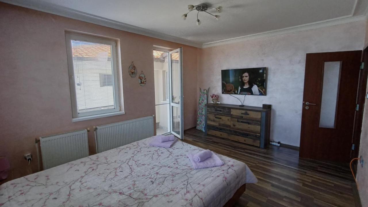 Nikolovi Home Apartments Ahyolu Dış mekan fotoğraf