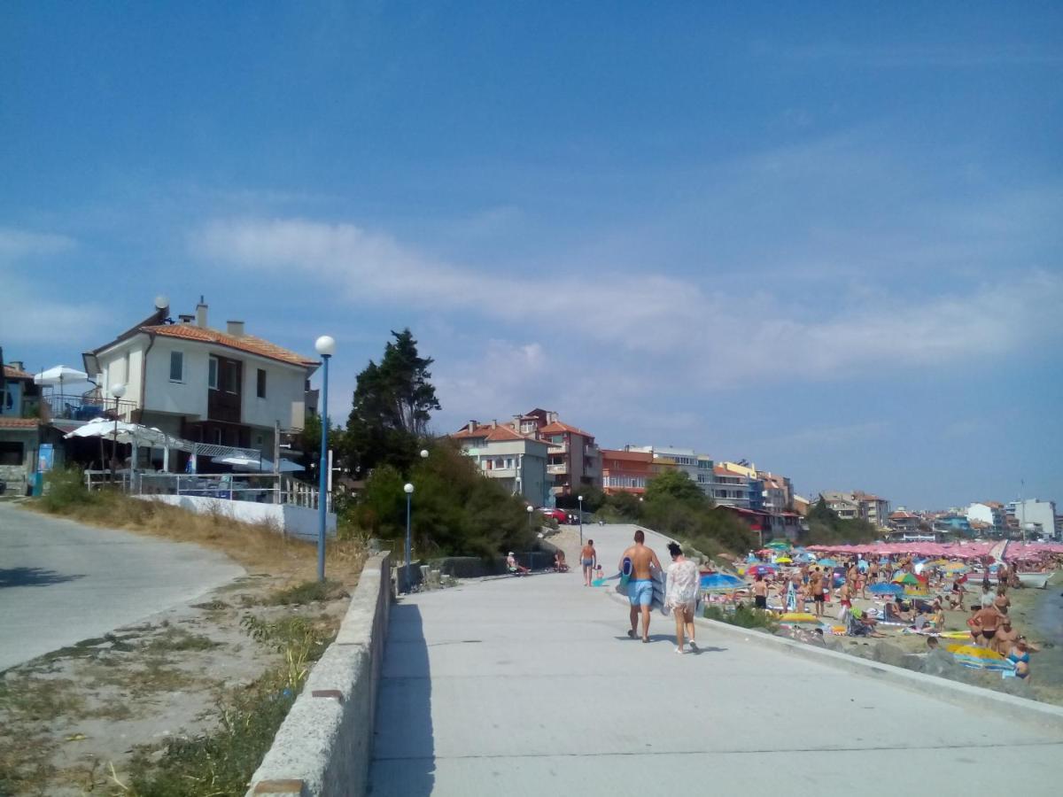 Nikolovi Home Apartments Ahyolu Dış mekan fotoğraf
